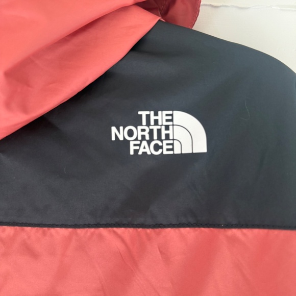 The North Face | XS | Hydrenaline Jacket: Coral & Black - Picture 4 of 9